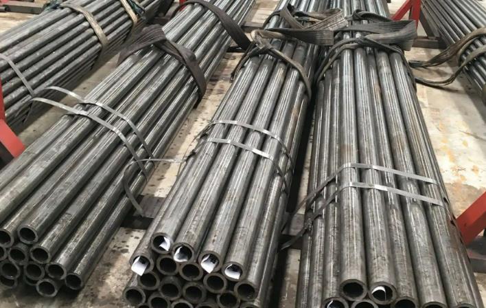 山東精密光亮管現(xiàn)貨供應(yīng)商，材質(zhì)20#45#16mn等等都有